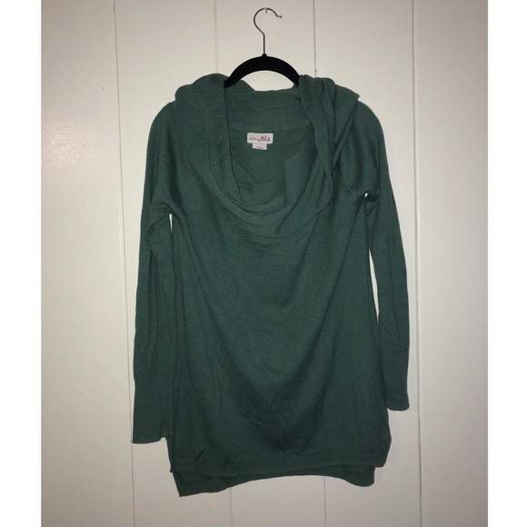 Green off-the-shoulder/ cowl neck sweater. - Picture 4 of 7